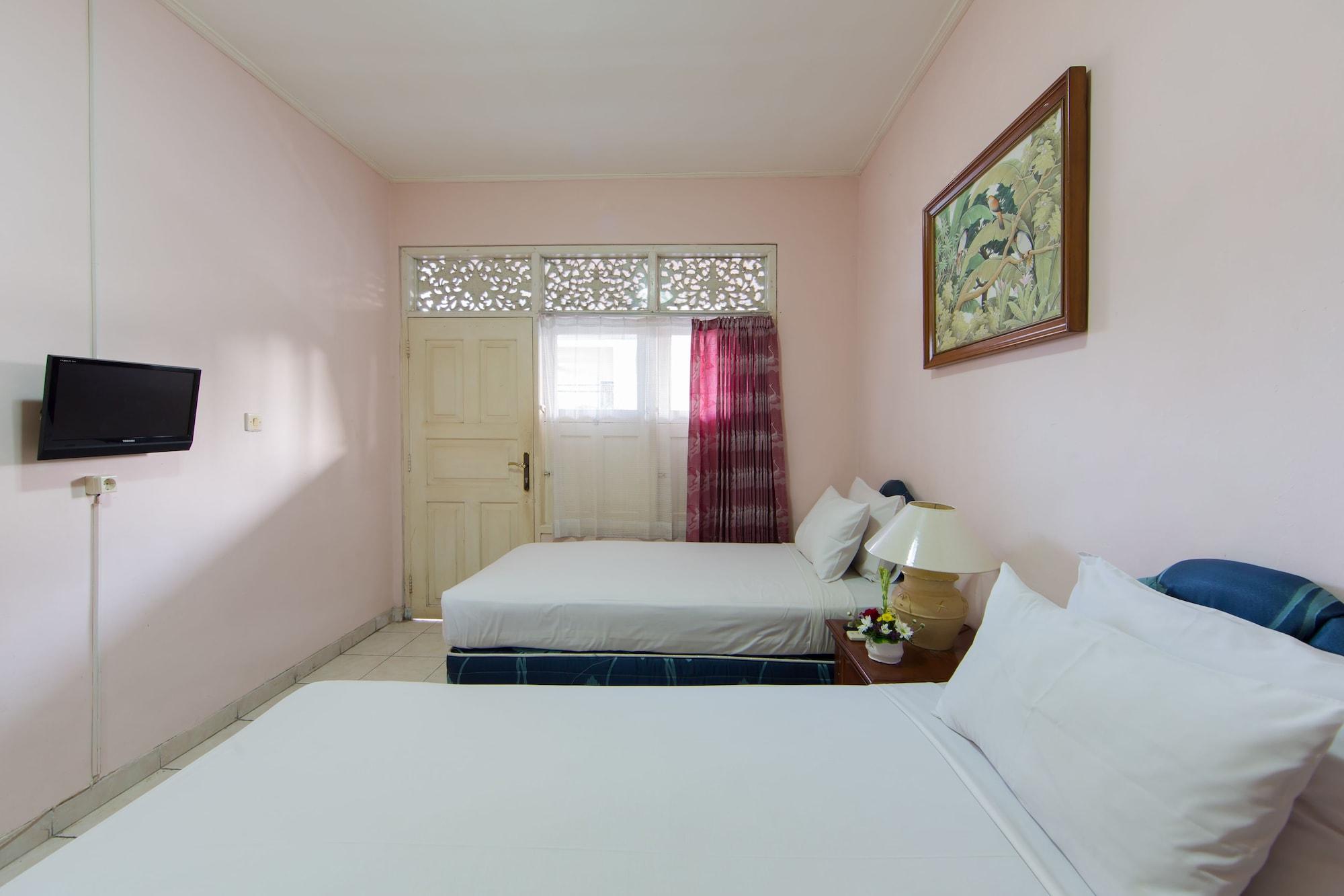Oyo 3134 Puri Tamu Hotel Jimbaran Exterior foto