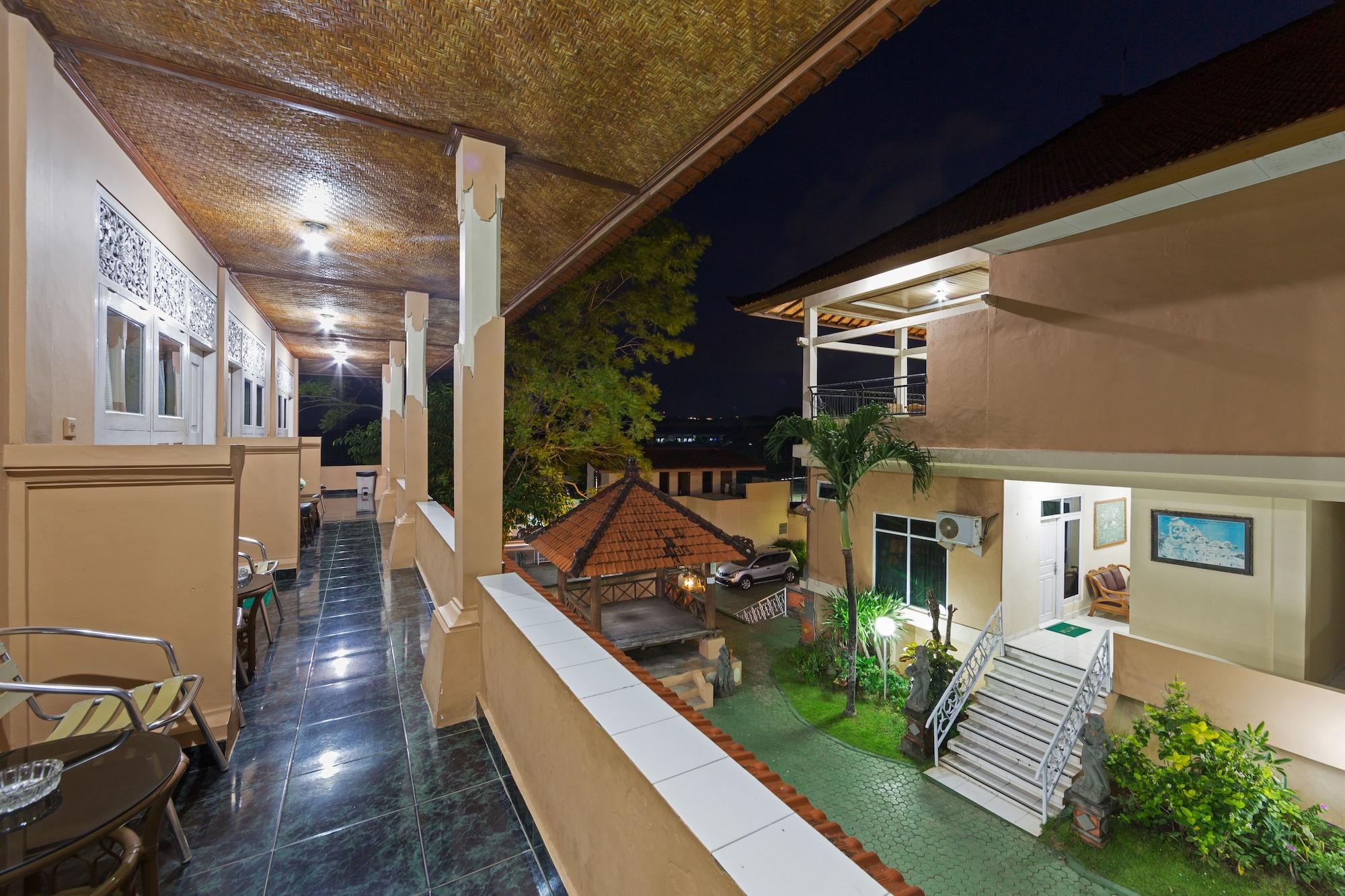 Oyo 3134 Puri Tamu Hotel Jimbaran Exterior foto